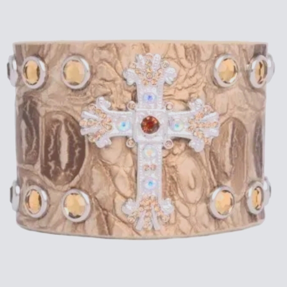 Jewelry - BRAND NEW 🐊 Crocodile Leather with Absolutely Gorgeous Gemstone and Rhinestone